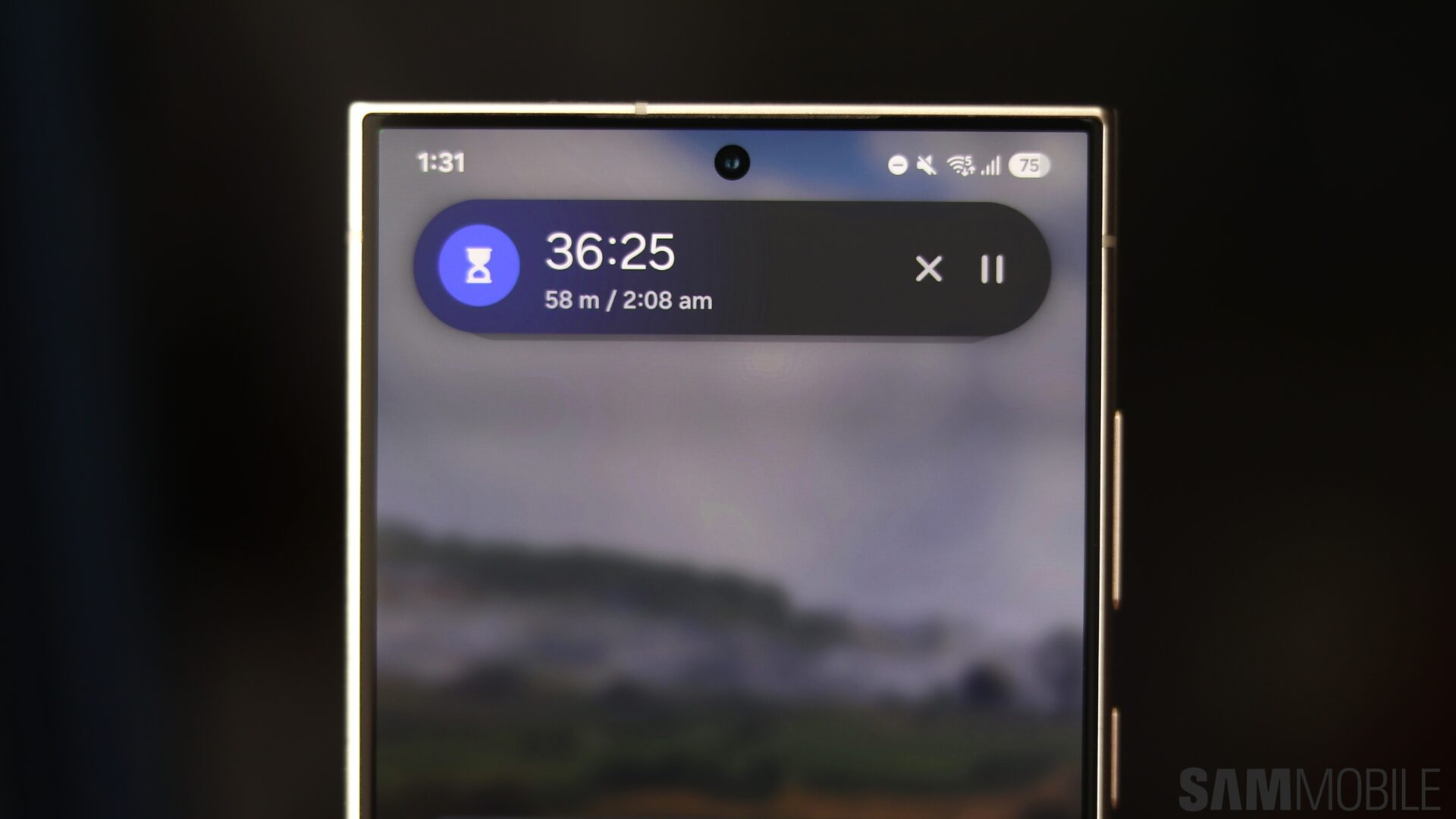 one ui 7 now bar clock